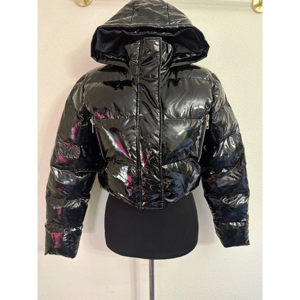 Boohoo Petite Black High Shine Cropped Puffer Jacket Hooded‎ Vinyl Coat US 4 - Picture 2 of 9